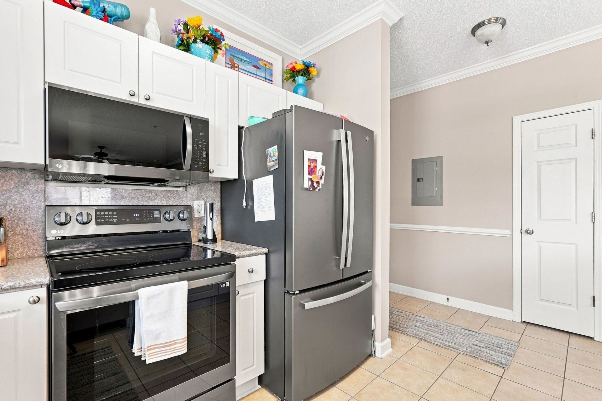 6253 Catalina Dr. Photo 18
