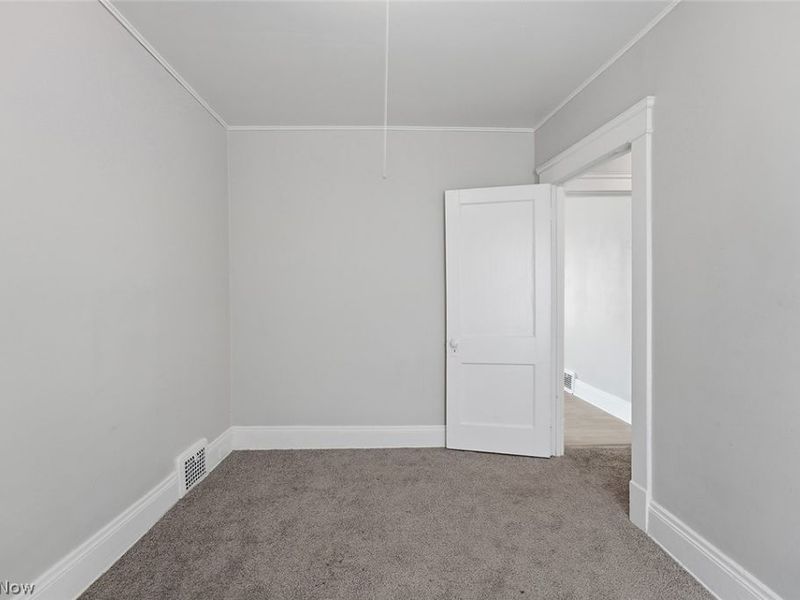 477 E 148th Street, Cleveland, OH 44110 Photo 14