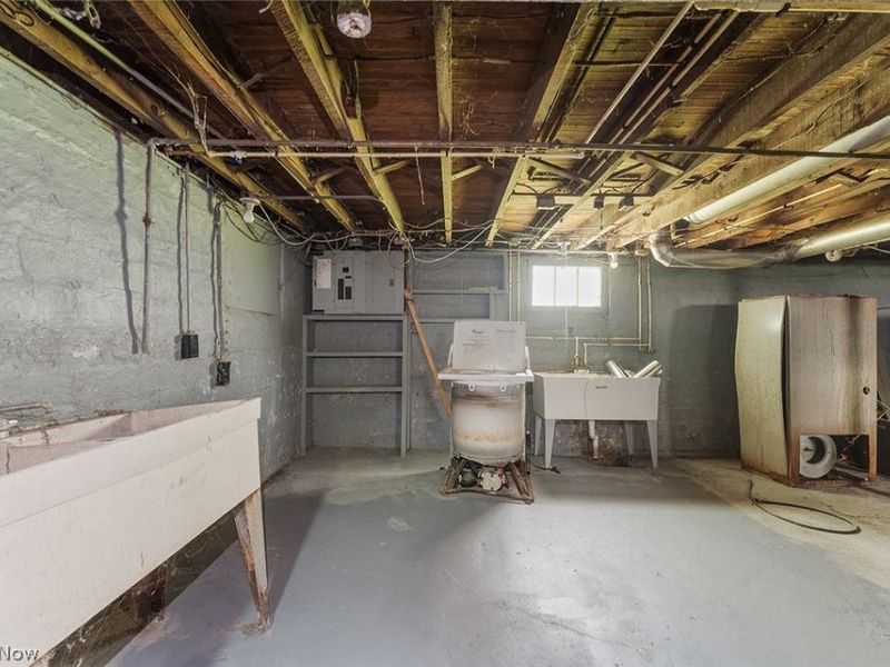 477 E 148th Street, Cleveland, OH 44110 Photo 17