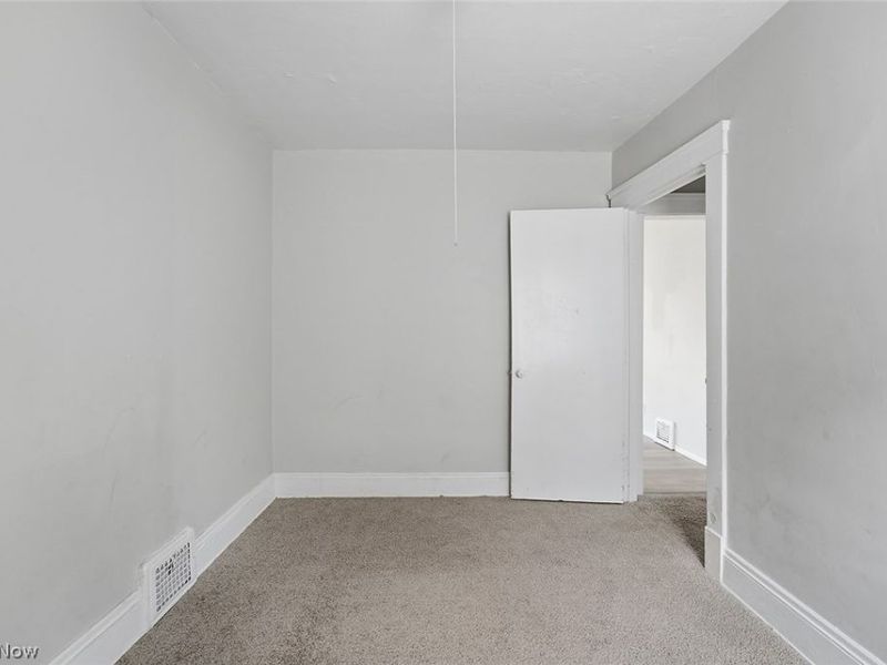 477 E 148th Street, Cleveland, OH 44110 Photo 27