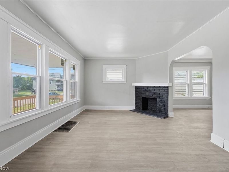 477 E 148th Street, Cleveland, OH 44110 Photo 4