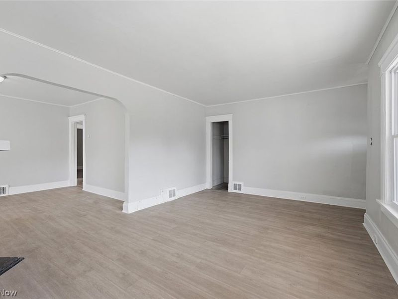 477 E 148th Street, Cleveland, OH 44110 Photo 6