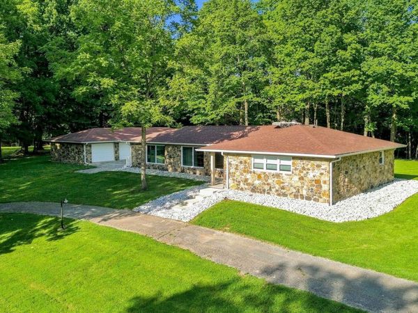 1700 N Allen Court, Ellettsville, IN 47429