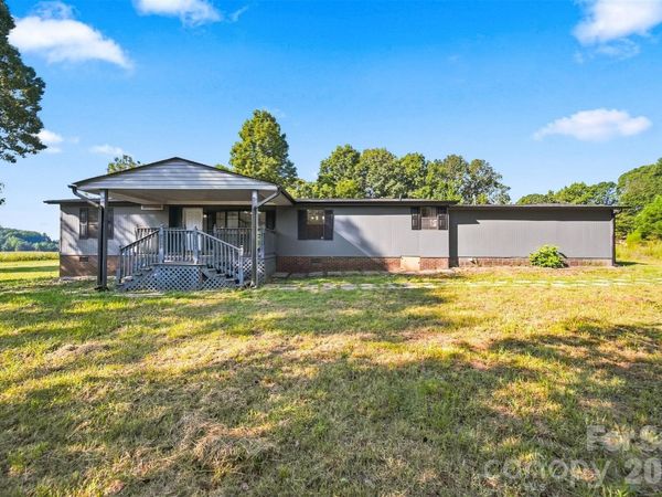 2947 S NC 16 Highway, Newton, NC 28658