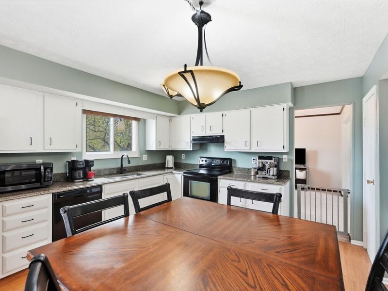 6296 Seneca Way, Grove City, OH 43123 Photo 13
