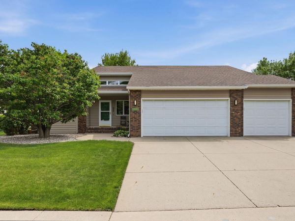 2608 25th Avenue S, Fargo, ND 58103