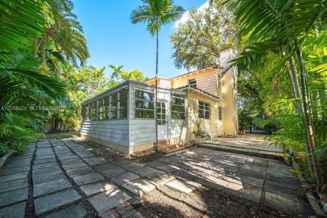 5842 Alton Rd , Miami Beach, FL 33140 Photo