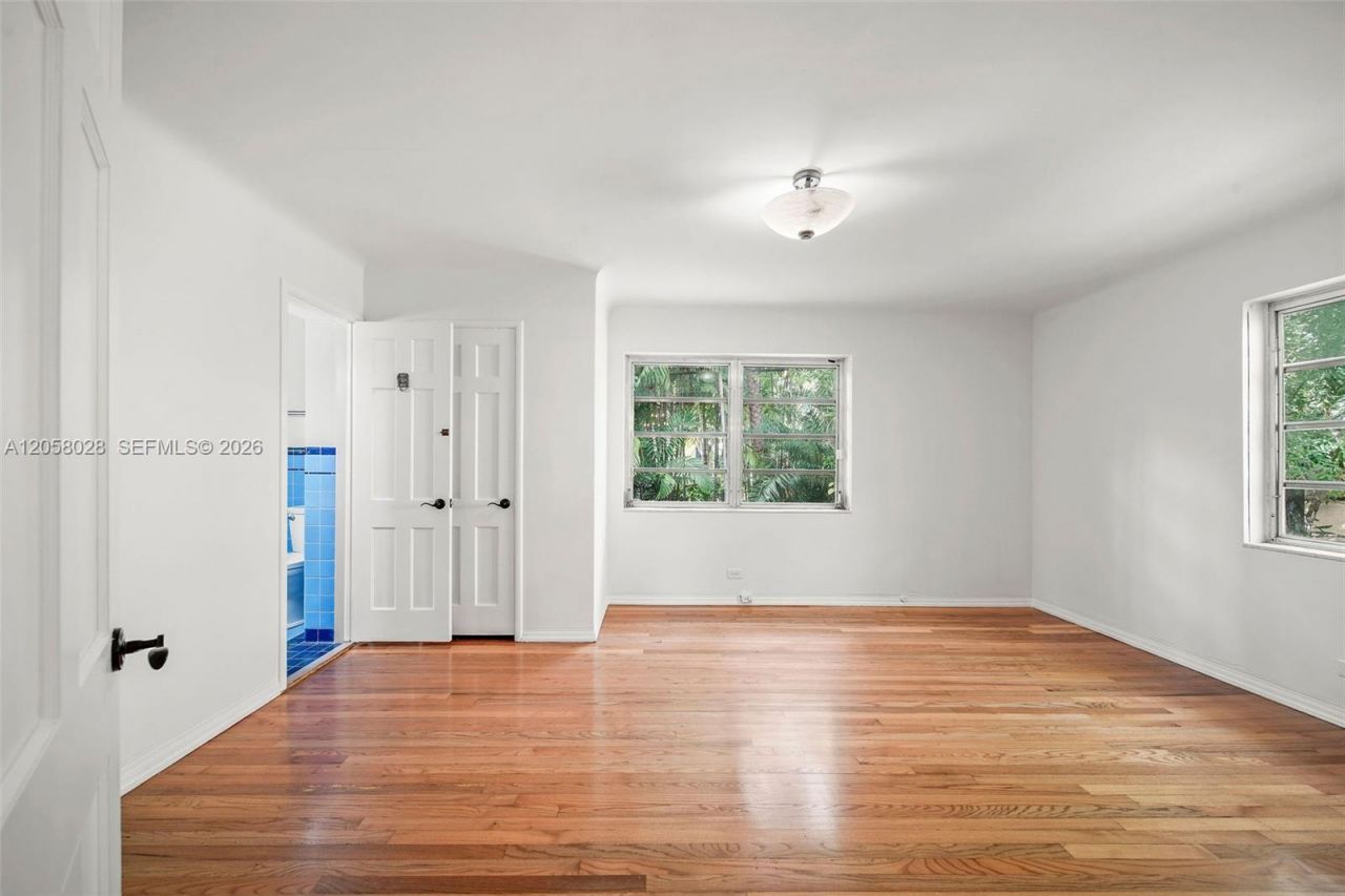5842 Alton Rd , Miami Beach, FL 33140 Photo