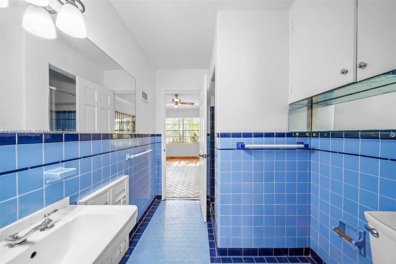 5842 Alton Rd , Miami Beach, FL 33140 Photo
