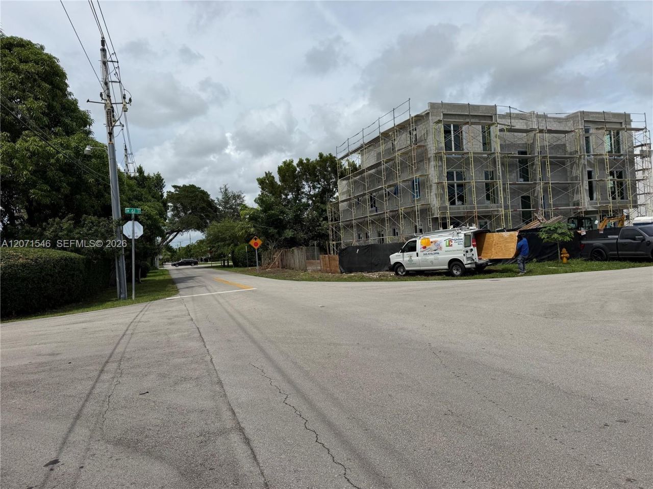 5801-5805 SW 61st St, Miami, FL 33143 Photo