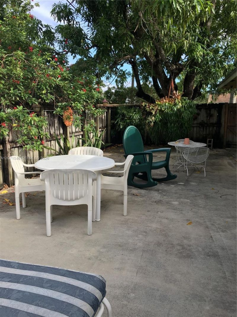 5801-5805 SW 61st St, Miami, FL 33143 Photo