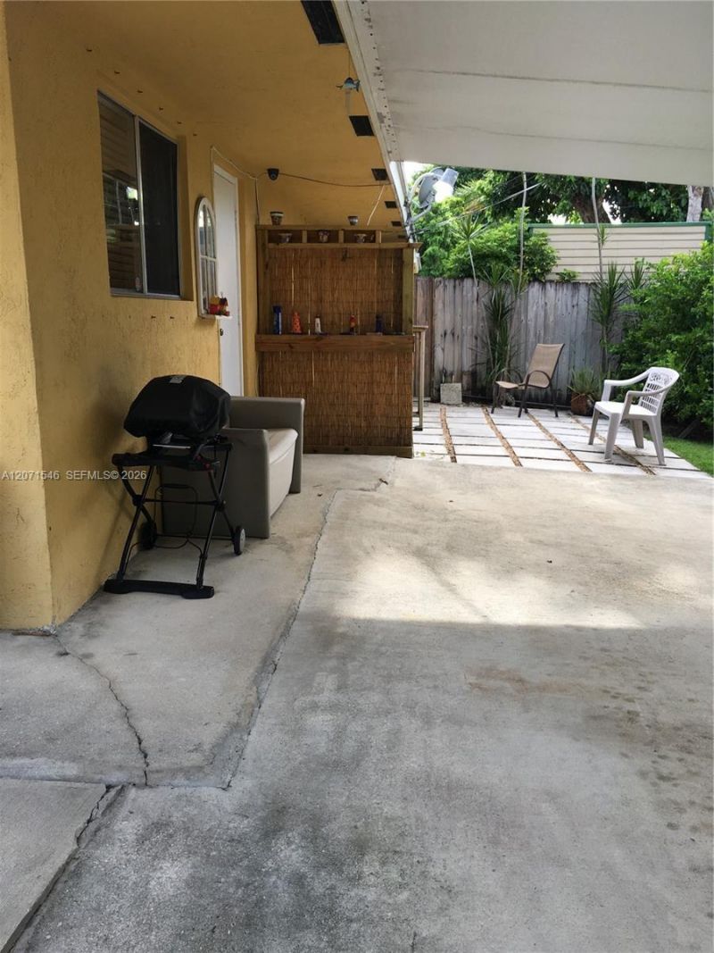 5801-5805 SW 61st St, Miami, FL 33143 Photo