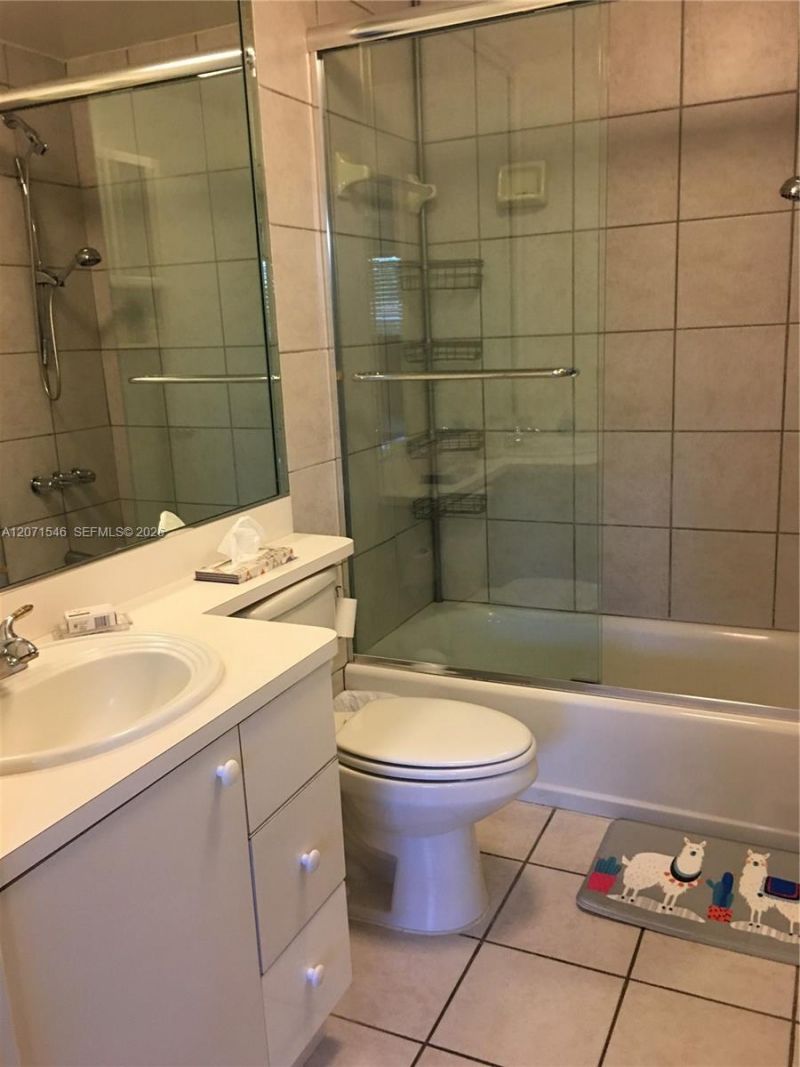 5801-5805 SW 61st St, Miami, FL 33143 Photo