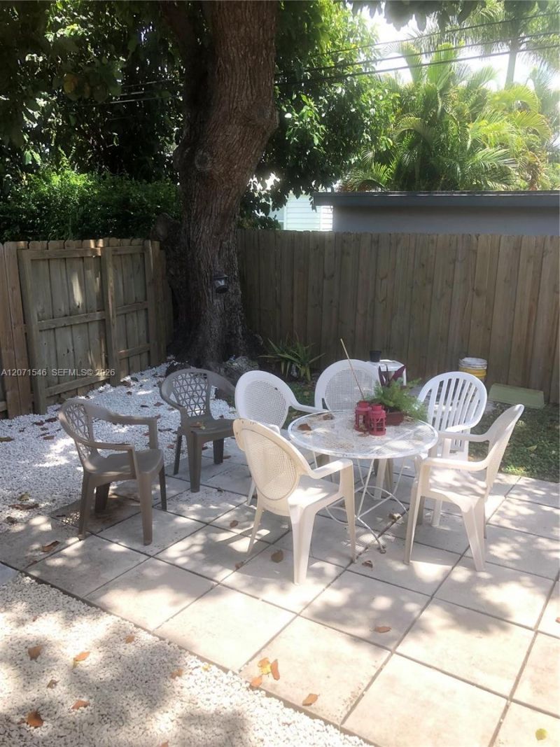 5801-5805 SW 61st St, Miami, FL 33143 Photo