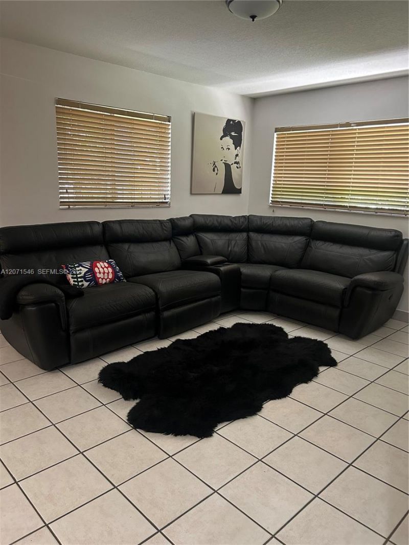 5801-5805 SW 61st St, Miami, FL 33143 Photo