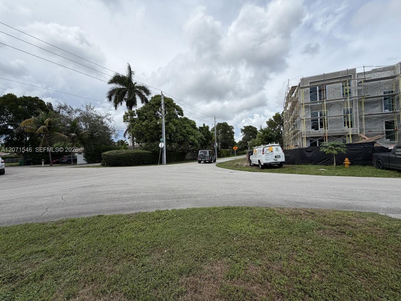 5801-5805 SW 61st St, Miami, FL 33143 Photo