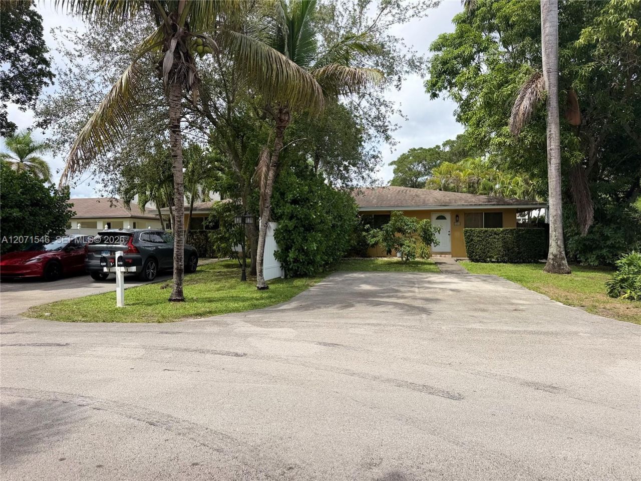 5801-5805 SW 61st St, Miami, FL 33143 Photo