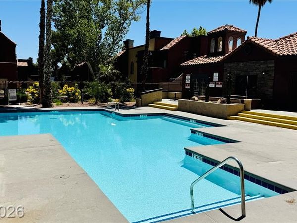 4050 Pacific Harbors Drive, Unit 124, Las Vegas, NV 89121
