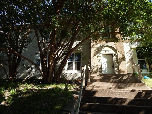 212 E 6th Street , Davenport, IA 52803