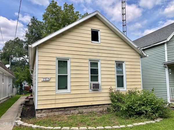 1919 Delence Street , Toledo, OH 43605
