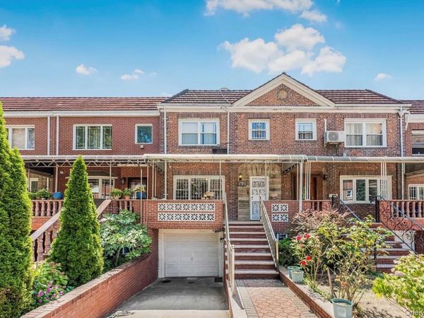 105-38 65th Rd, Forest Hills, NY 11375