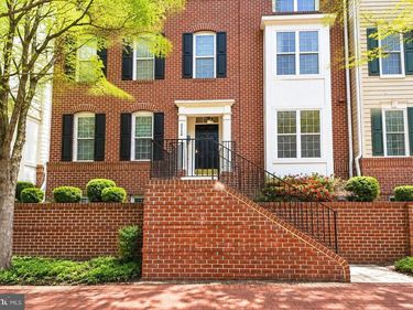 8856 ASHGROVE HOUSE LANE, Unit 102, VIENNA, VA 22182