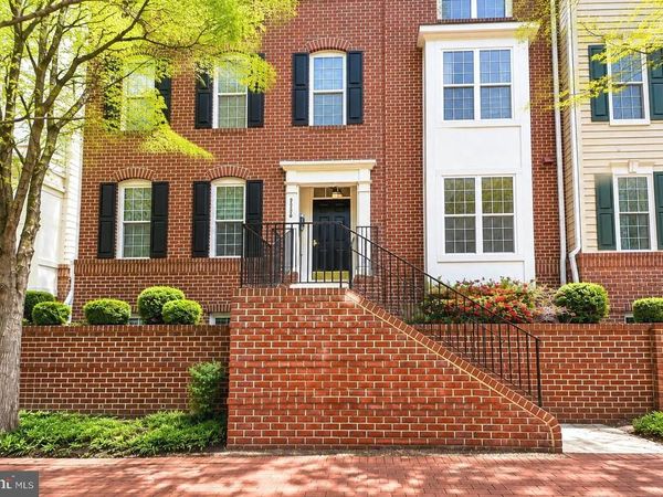 8856 ASHGROVE HOUSE LANE, Unit 102, VIENNA, VA 22182