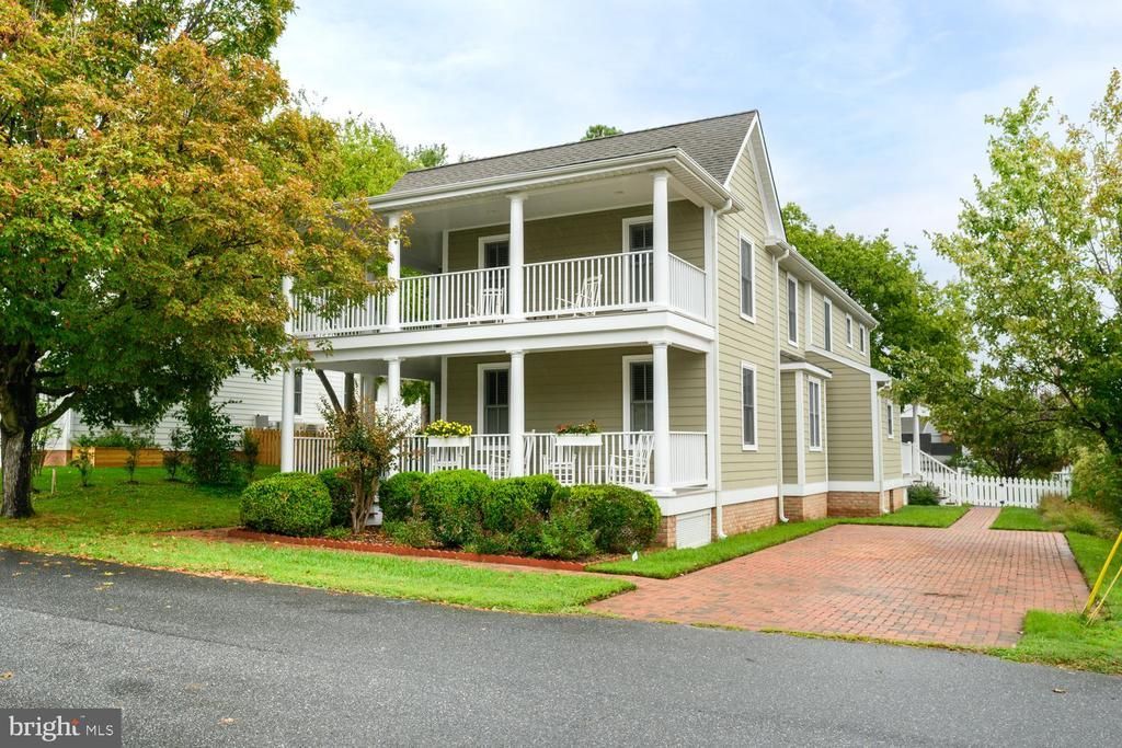 104 STEWART AVENUE, OXFORD, MD 21654