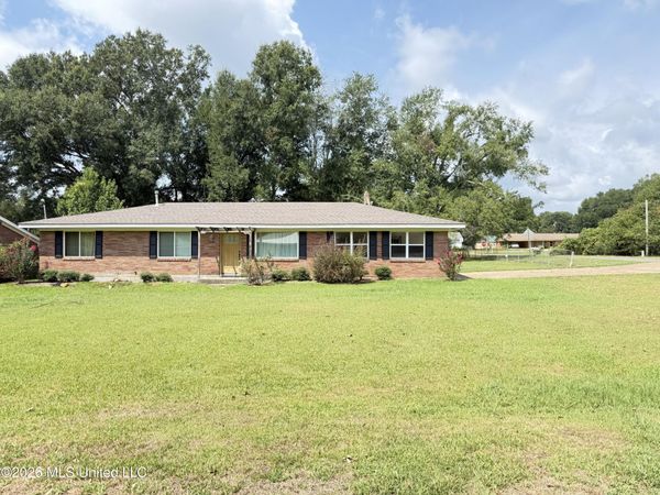 112 Berry Street, New Hebron, MS 39140