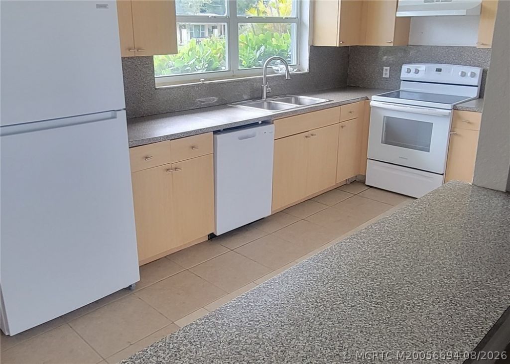1038 Trinidad Avenue , Fort Pierce, FL 34982 Photo