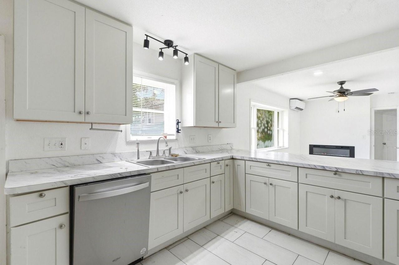 5202 Riverside Drive , Port Orange, FL 32127 Photo