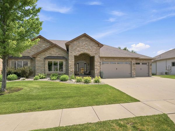 7406 S Grand Arbor Ct, Sioux Falls, SD 57108