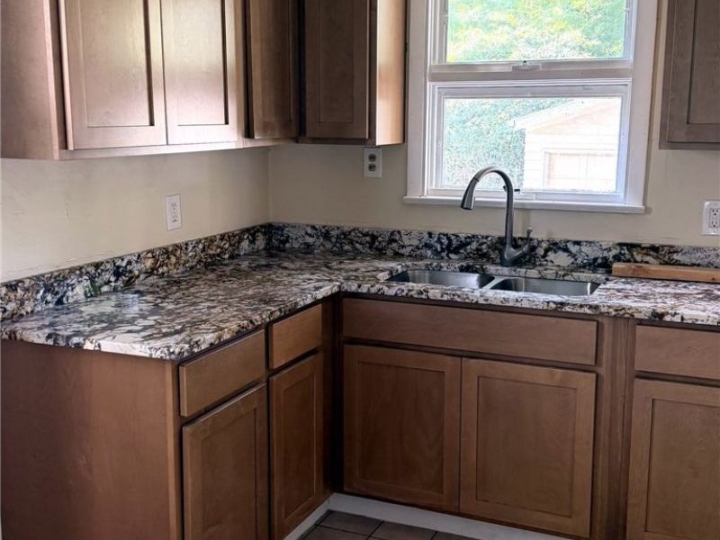 974 Elbon Road, Cleveland Heights, OH 44121 Photo 8