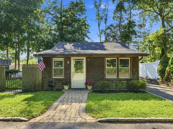 90 Jute Road , Rocky Point, NY 11778