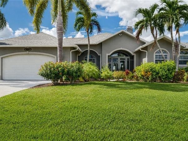 3802 SW 3rd ST, CAPE CORAL, FL 33991