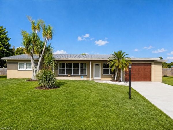 17 Kansas RD , LEHIGH ACRES, FL 33936