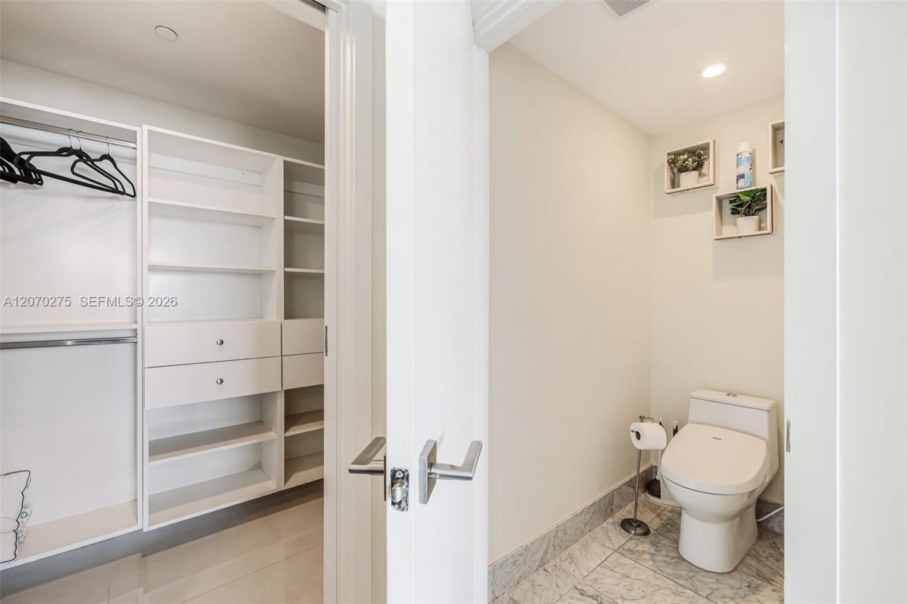 3131 NE 7th Ave , Unit 2003, Miami, FL 33137 Photo