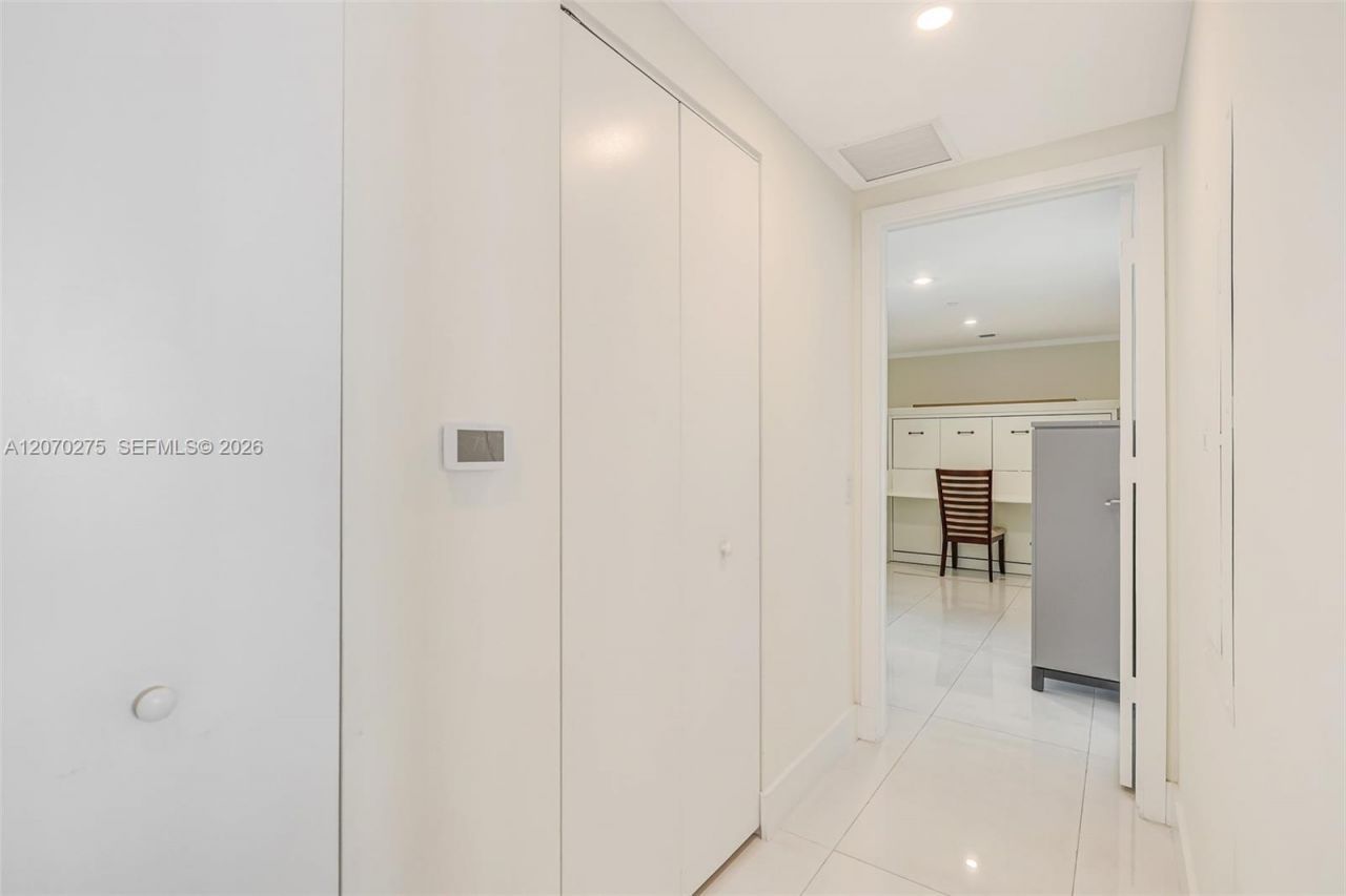 3131 NE 7th Ave , Unit 2003, Miami, FL 33137 Photo