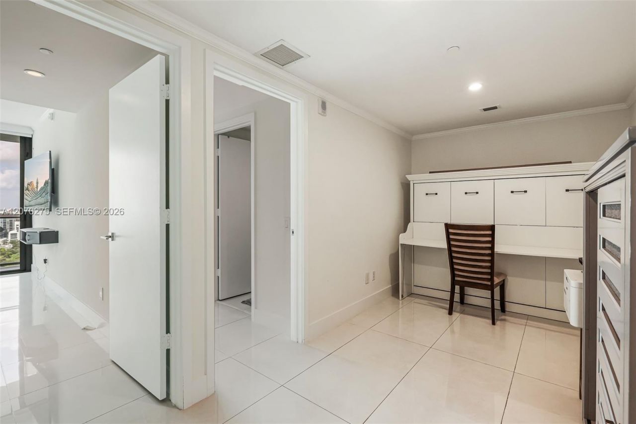 3131 NE 7th Ave , Unit 2003, Miami, FL 33137 Photo