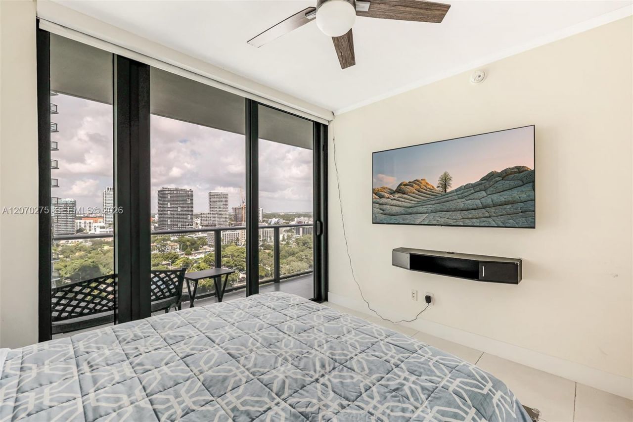 3131 NE 7th Ave , Unit 2003, Miami, FL 33137 Photo