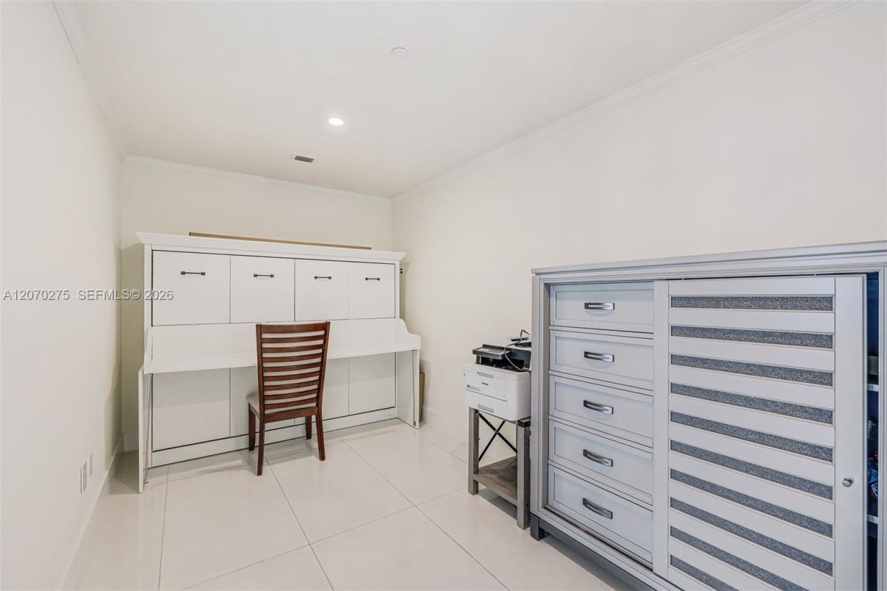 3131 NE 7th Ave , Unit 2003, Miami, FL 33137 Photo