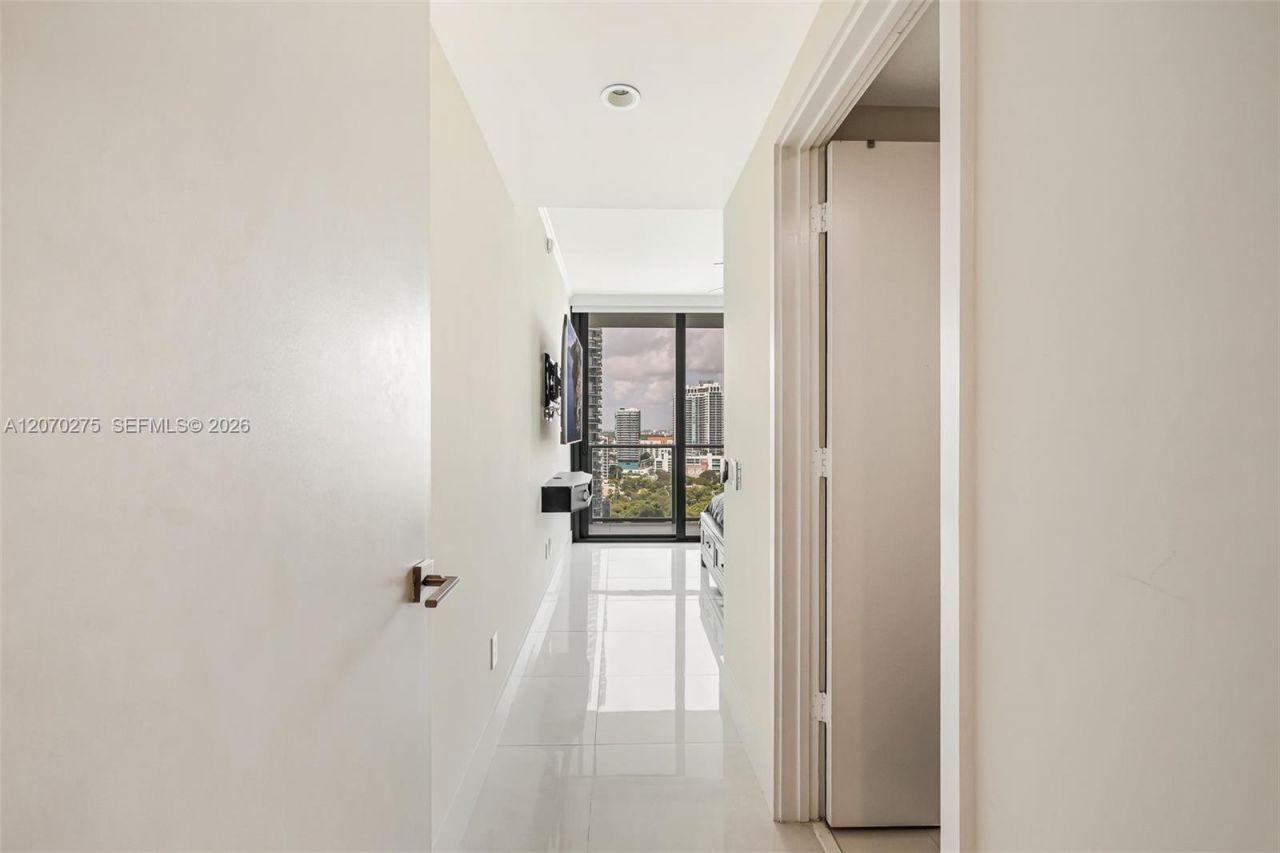 3131 NE 7th Ave , Unit 2003, Miami, FL 33137 Photo