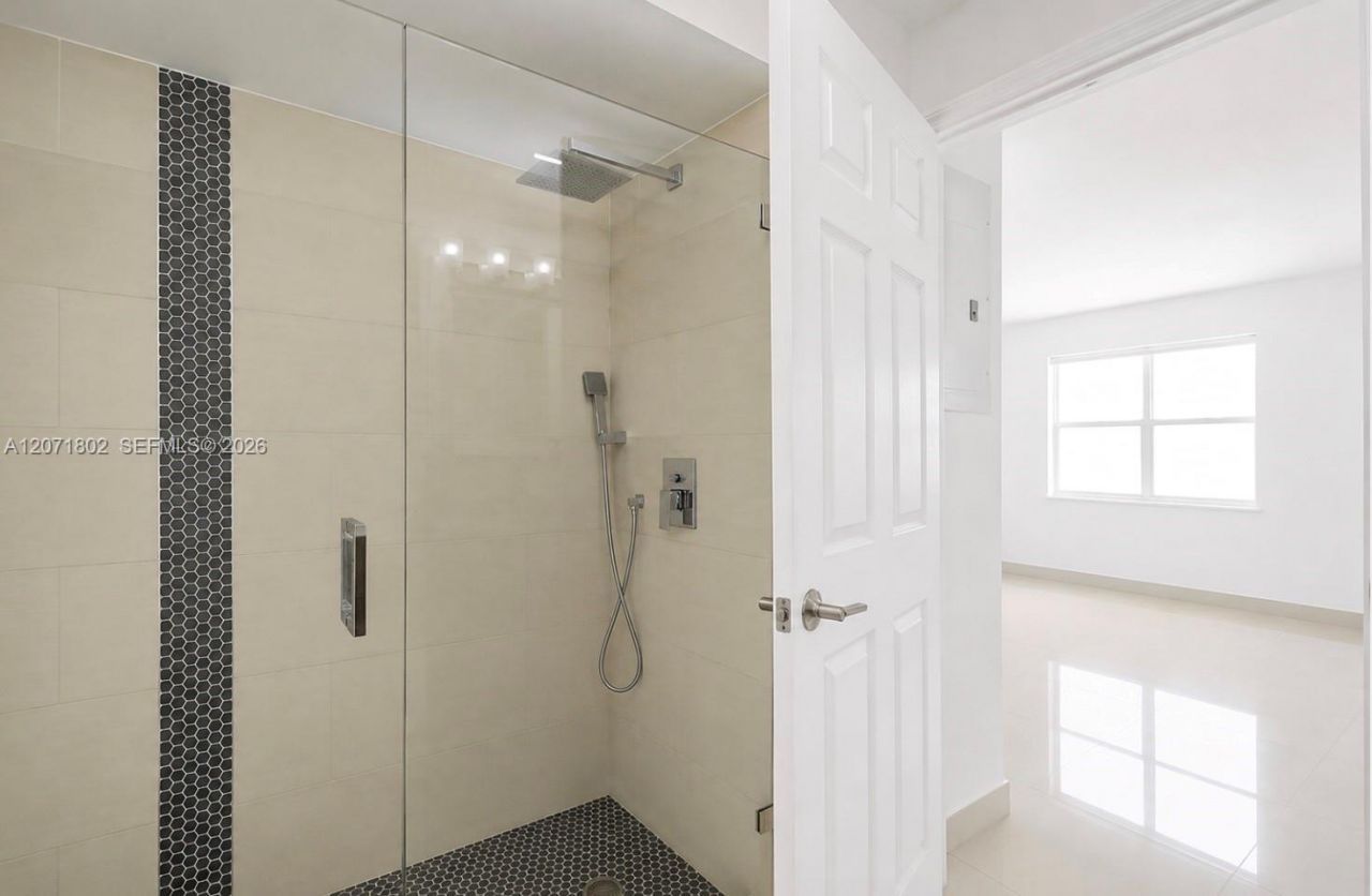 2561 W 60th Pl, Unit 102-1, Hialeah, FL 33016 Photo