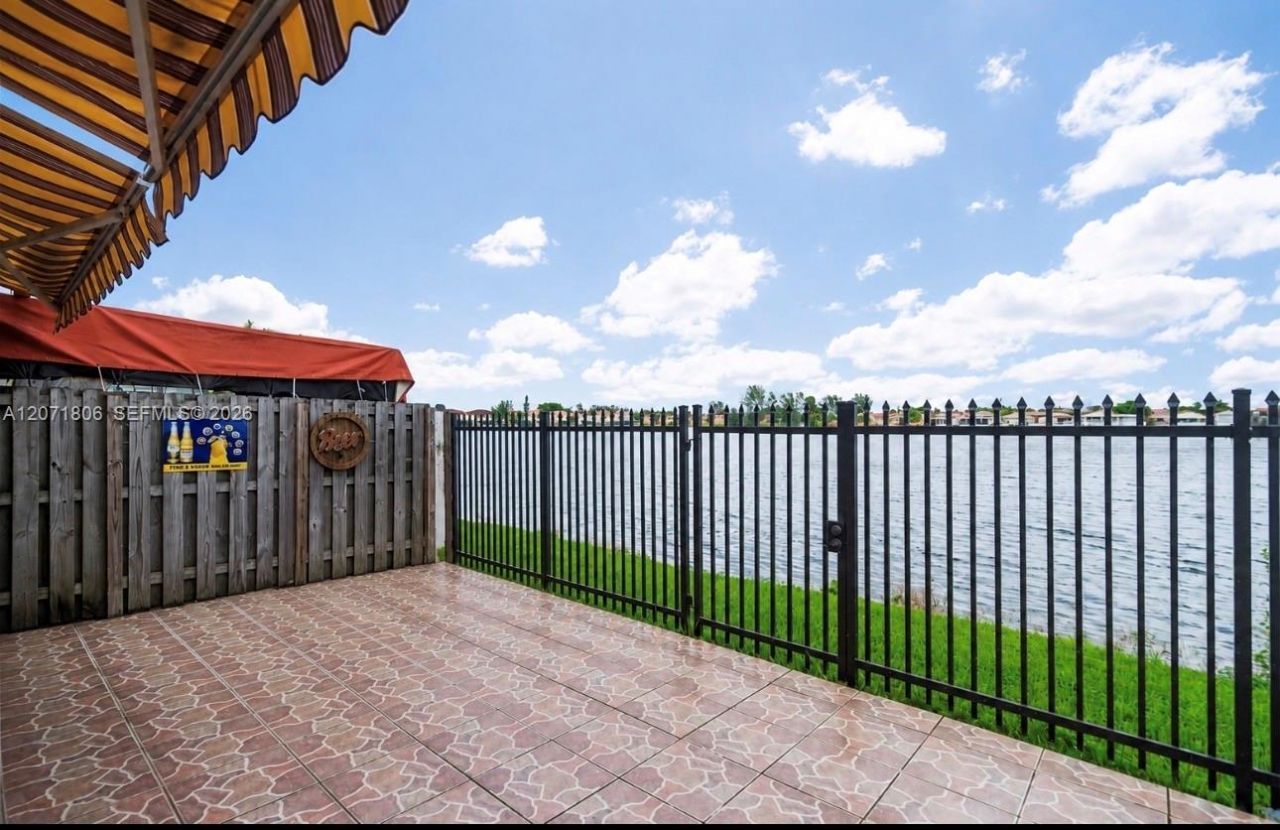2561 W 60th Pl, Unit 102-1, Hialeah, FL 33016 Photo