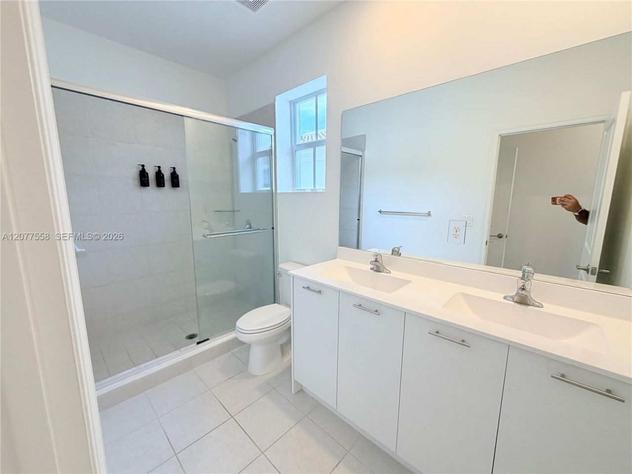 2405 NW 131st Cir, Miami, FL 33167 Photo