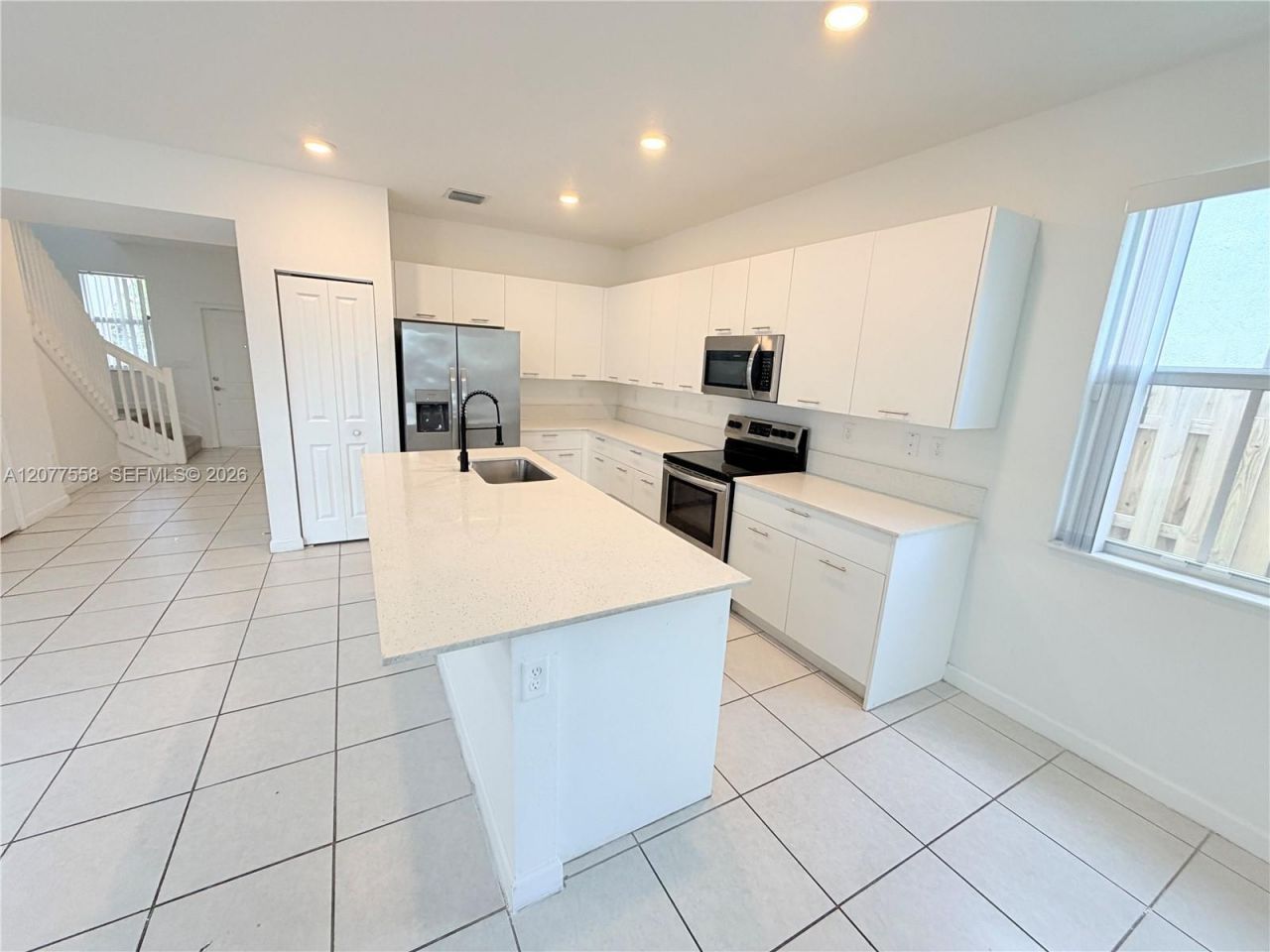 2405 NW 131st Cir, Miami, FL 33167 Photo