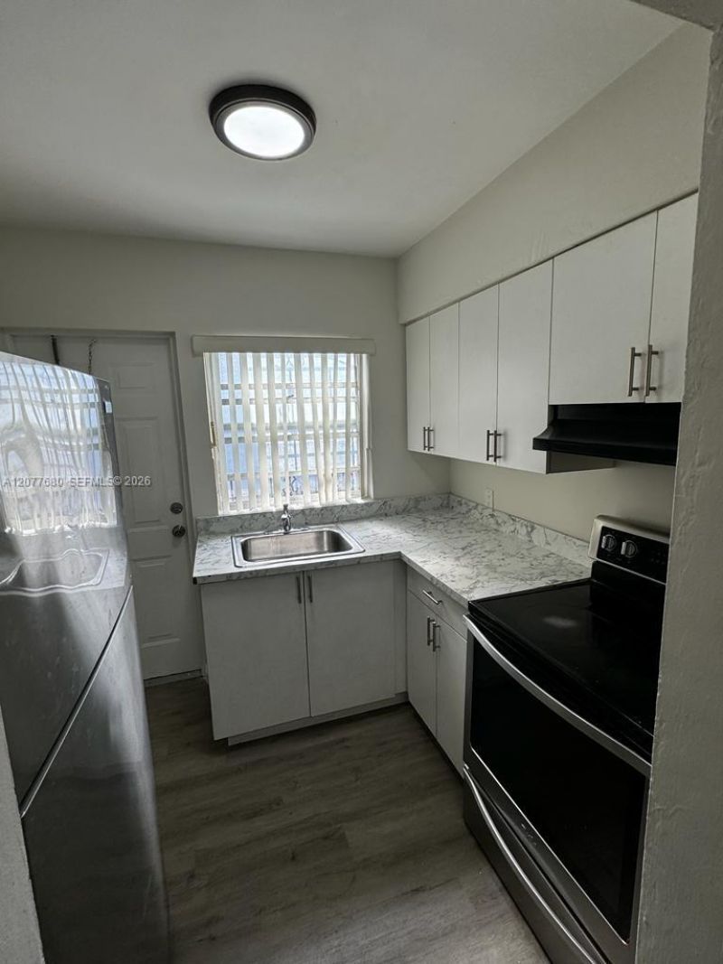 2734 SW 30th Ct, Unit 1, Miami, FL 33133 Photo