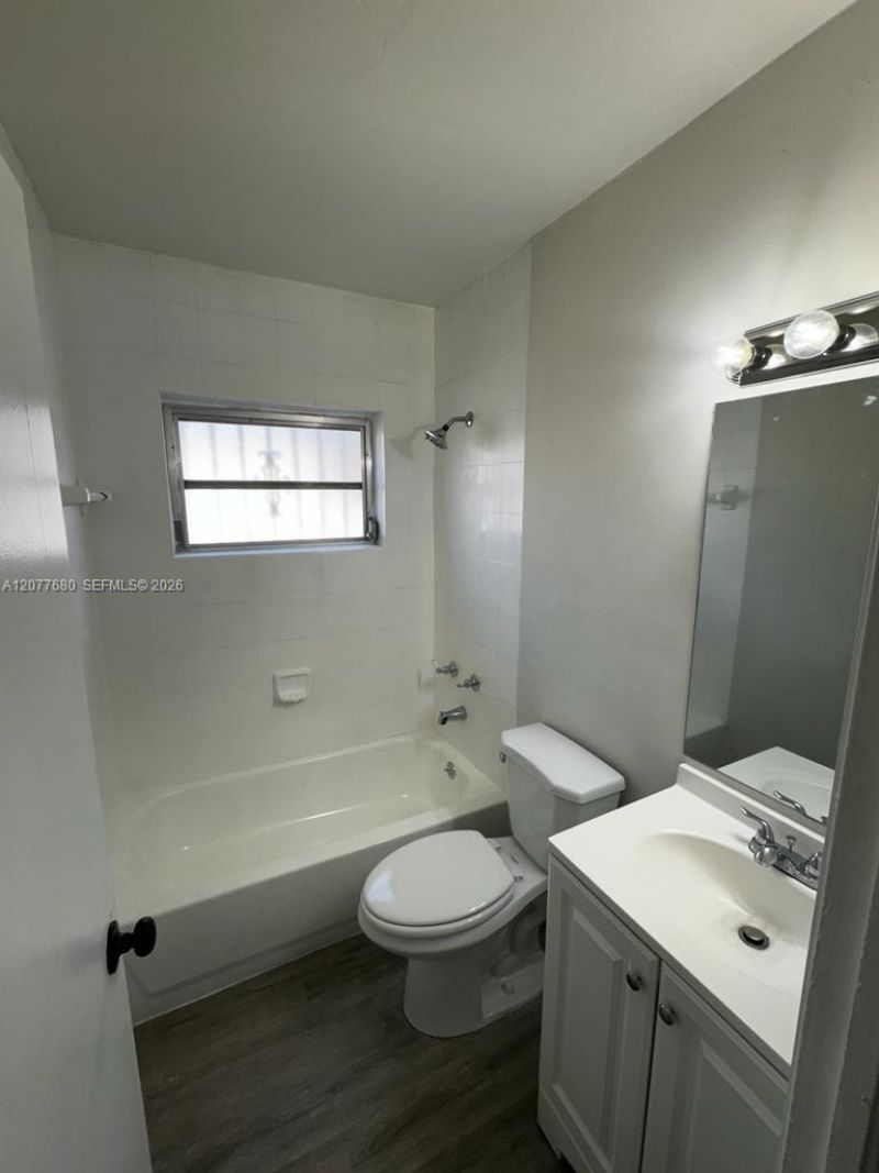 2734 SW 30th Ct, Unit 1, Miami, FL 33133 Photo