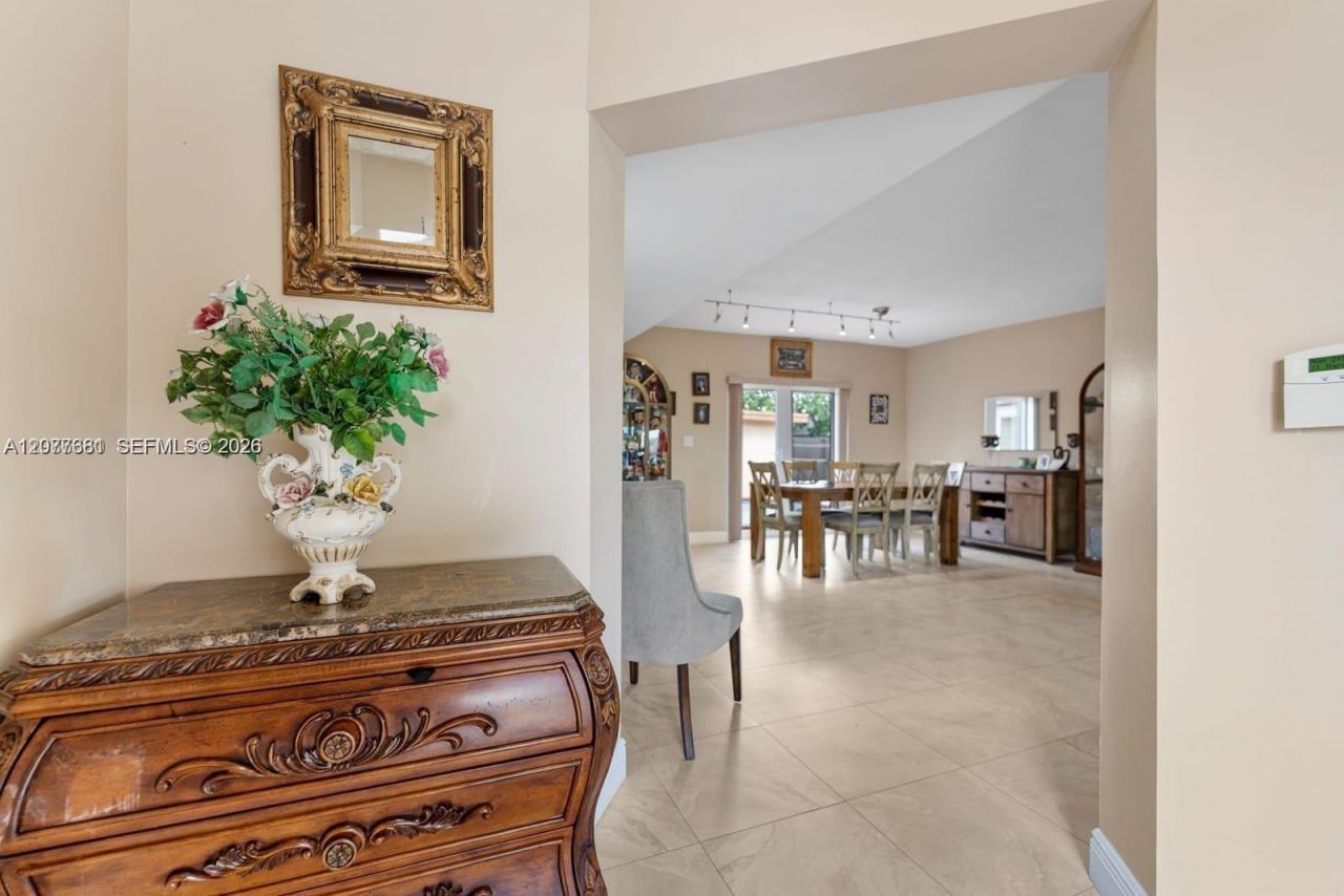 Please Call For Address, Miami, FL 33186 Photo