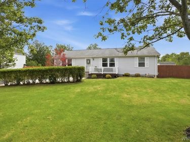 559 Erie Street , Lancaster, NY 14086
